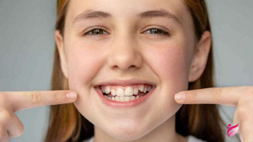 دلایل کج شدن دندانها